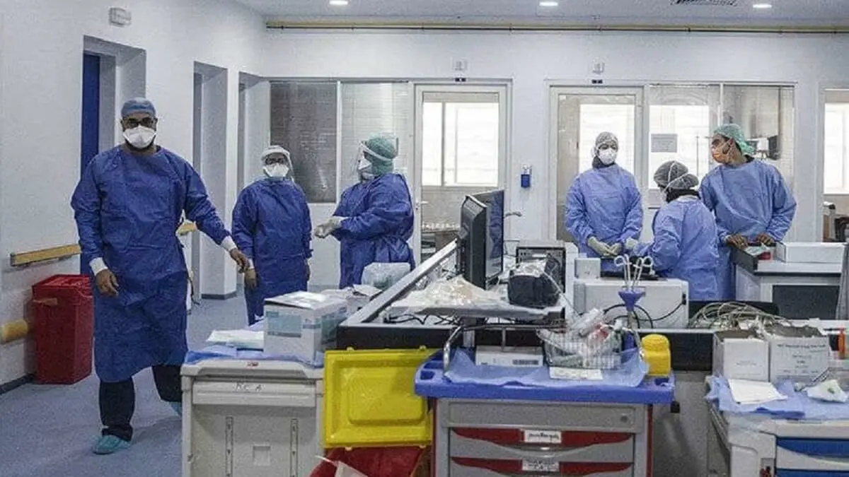 AP/MOSA’AB ELSHAMY - Sanitarios en una de las unidades de cuidados intensivos (UCI) COVID-19 del hospital Moulay Abdellah en Sale, Marruecos
