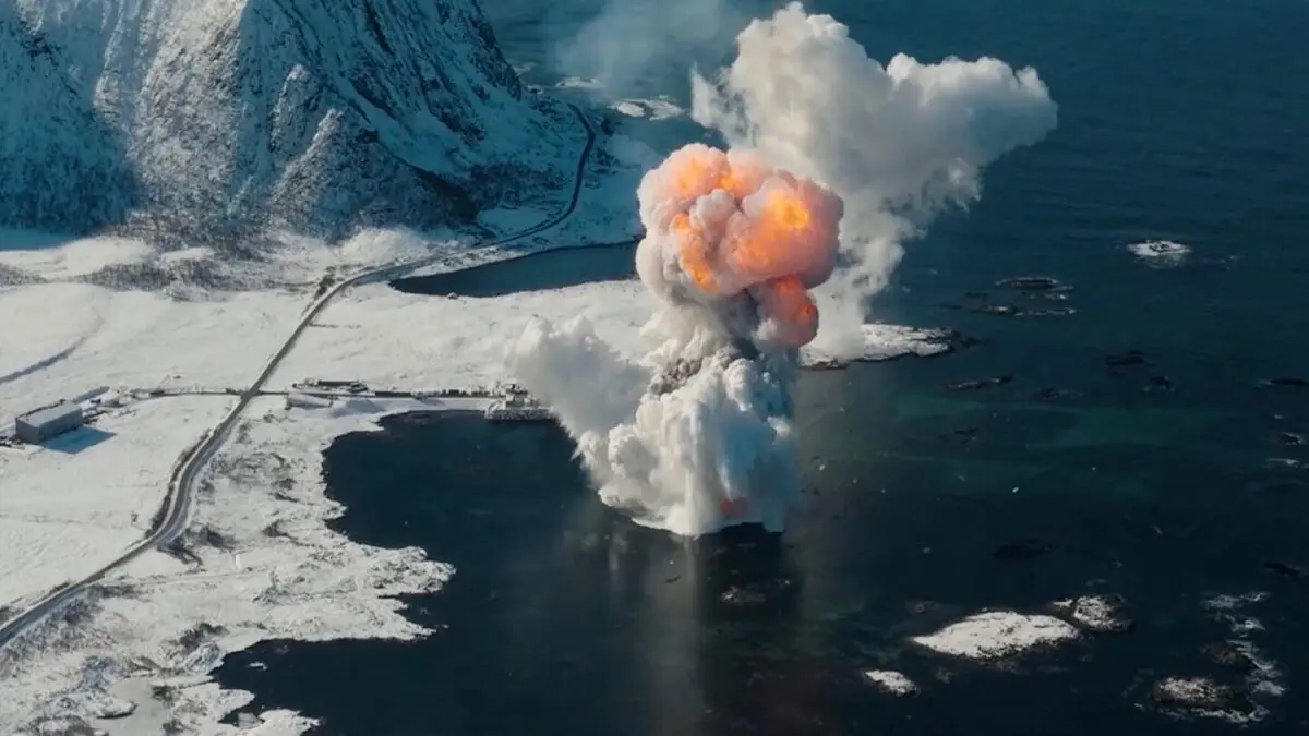 El impacto contra las aguas cercanas a la zona de despegue provocó una tremenda explosión al contener los depósitos todavía gran cantidad de oxígeno líquido y propano líquido - PHOTO/Isar Aerospace