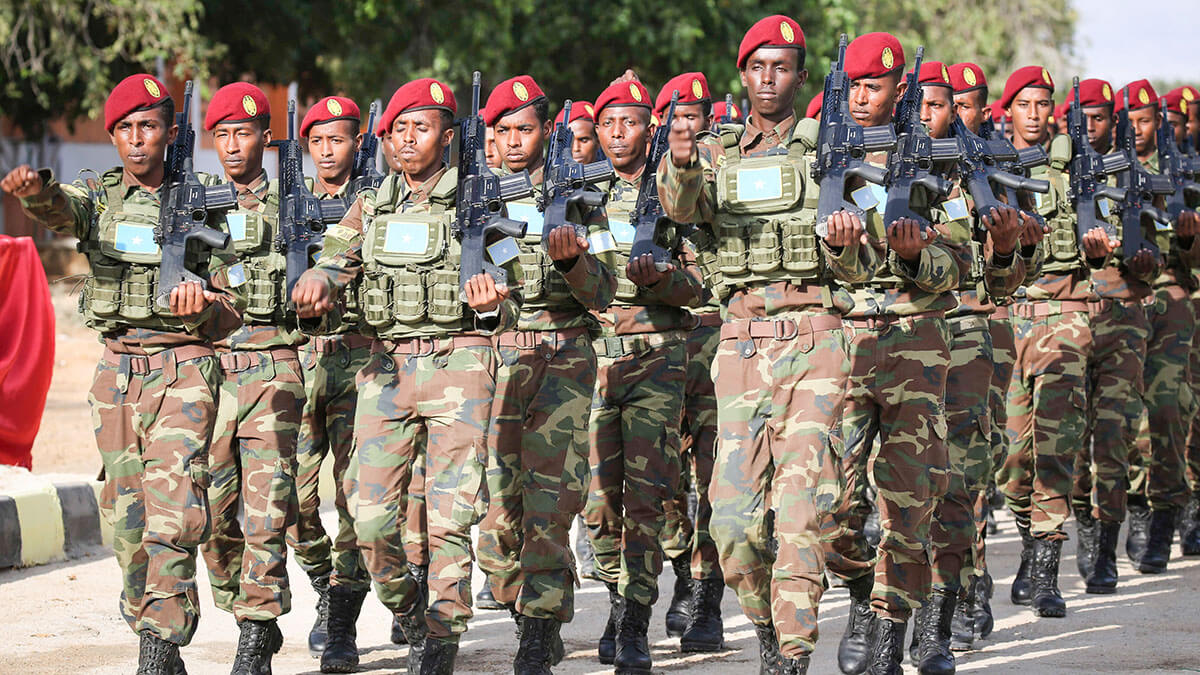 <p>Soldados del Ejército de Somalia - AP/FARAH ABDI WARSAMEH</p>