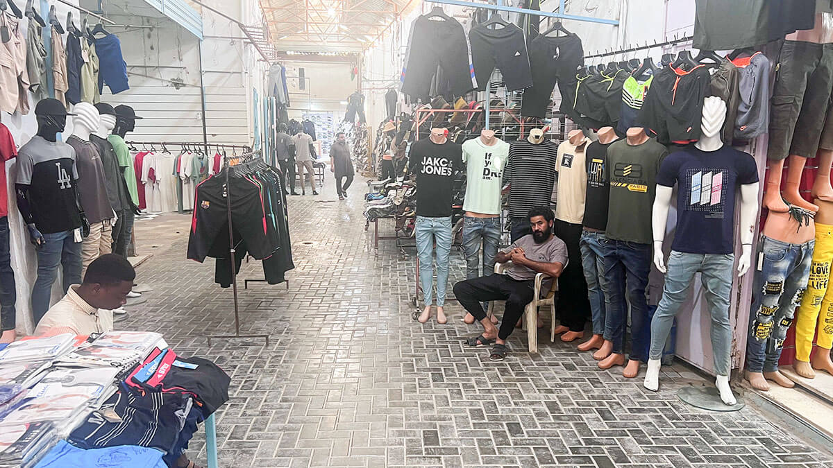 <p>Mercado de ropa en Misrata, Libia - REUTERS/AYMAN AL-SAHELY</p>