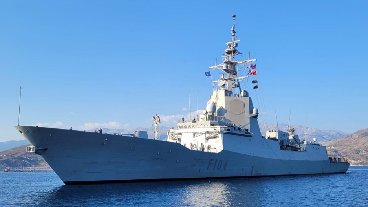 Con 1.750 millones se pretende fletar un nuevo buque hidrográfico, no más fragatas, ampliar la flota de helicópteros de rescate, de apoyo logístico y adquirir nuevos vehículos lanza puentes - PHOTO/Armada-EMAD