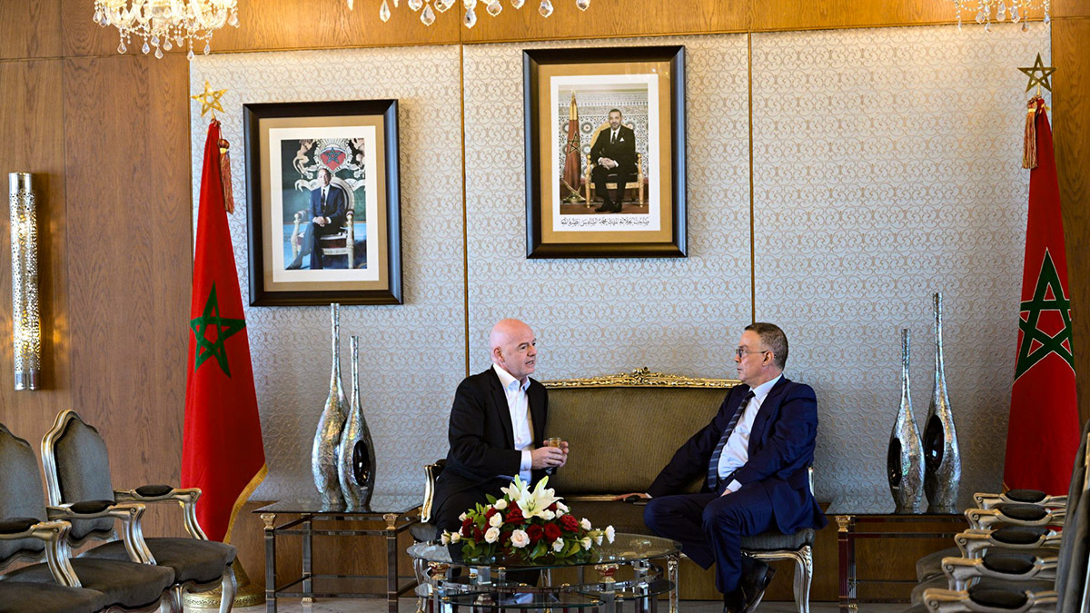 Gianni Infantino, presidente de la FIFA, junto a Fouzi Lekjaa, presidente de la Federación Real de Marruecos de Fútbol (FRMF) el 19 de julio de 2025 – PHOTO/X/@FRMFOFFICIEL