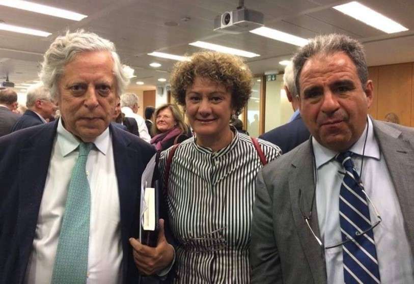 Miguel Ángel Aguilar con Saia Tsaousidou y Javier Fernández Arribas