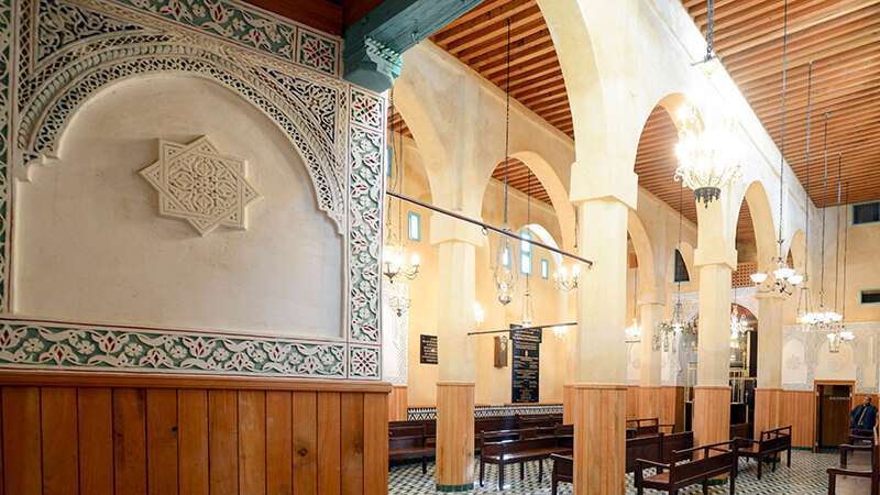 Interior de una sinagoga de la ciudad marroquí de Marrakech