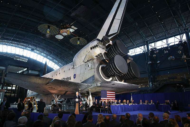 Mike Pence_Fuerza Espacial