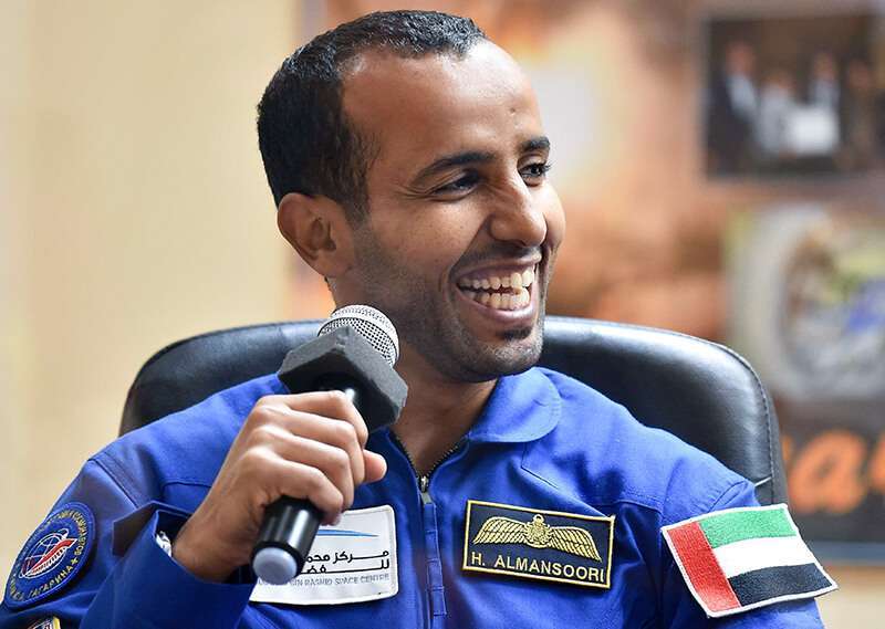 Hazza al-Mansoori, comandante del Ejército del Aire antes de ser astronauta, fue seleccionado de entre 4.000 candidatos