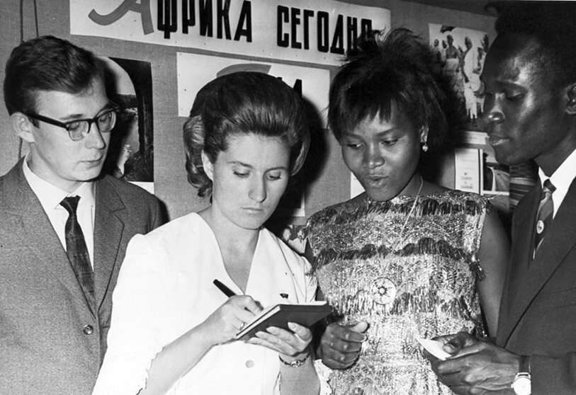 Estudiantes africanos en la Universidad de Moscú, en 1965