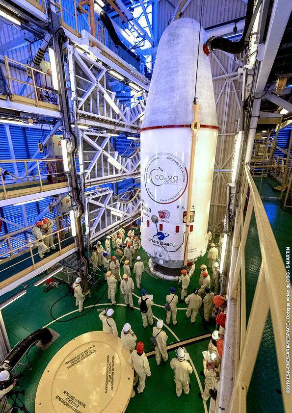 El vuelo del cohete Soyuz número 23 desde la Guayana francesa lleva en su interior el satélite radar italiano Cosmo-SkyMed de nueva generación, CHEOPS y tres mini plataformas
