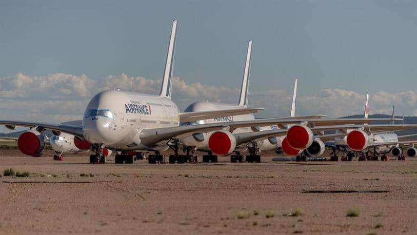 PHOTO/Sam Russell - L'aéroport de Teruel est spécialisé dans le stationnement de gros avions. Il y a environ 130 avions, dont la plupart sont les énormes Airbus A380 et A340 ainsi que les Boeing 747 Jumbo et 777.