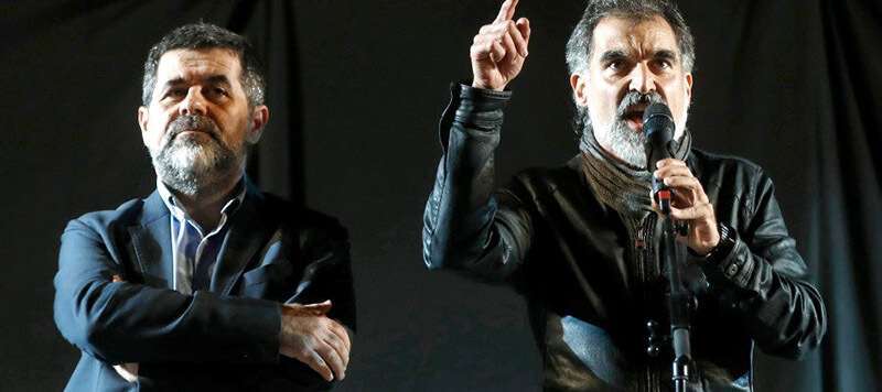 Los Jordis y los otros siete excarcelados repiten una y otra vez que salen con la voluntad reforzada de construir una república catalana. Pero Pedro Sánchez intuye que son frases para hacerle rabiar y poco más