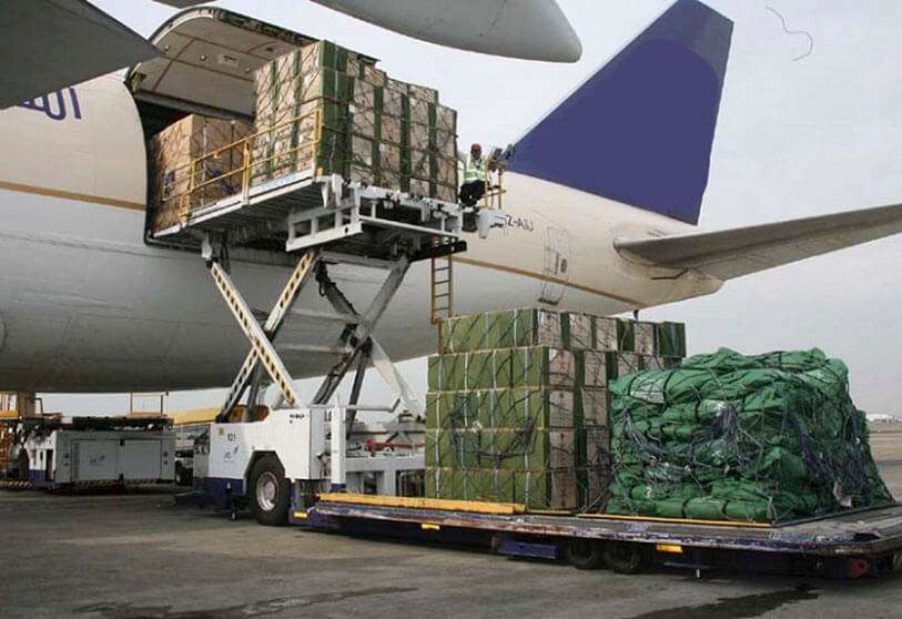 Las instalaciones de Ethiopian Airlines en el aeropuerto internacional de Bole juega un importante papel en el transporte de equipos sanitarios con destino a los países africanos