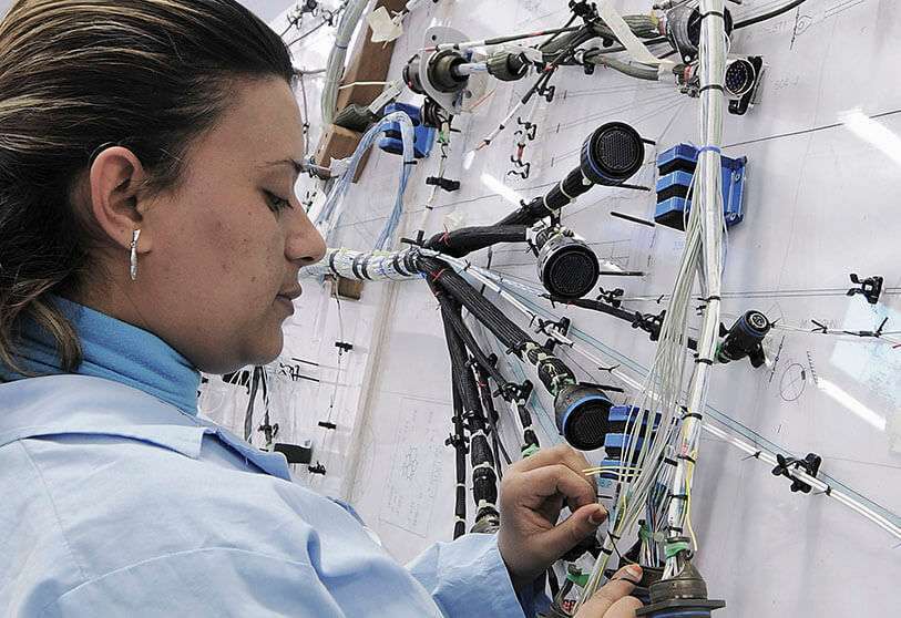 Rusia se ha comprometido a establecer las bases para que Túnez pueda volcar sobre el campo espacial una parte de su cadena de producción de componentes electrónicos para aeronaves 
