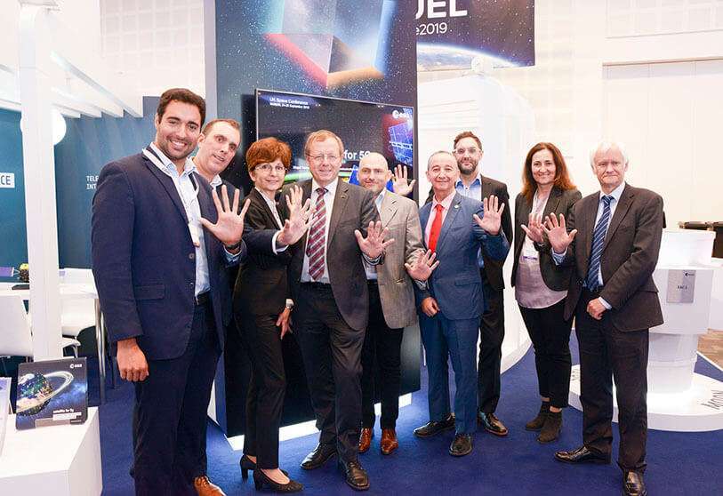 Johann-Dietrich Woerner, cuarto por la izquierda, abandonará el máximo cargo ejecutivo de la Agencia europea el 30 de junio de 2021