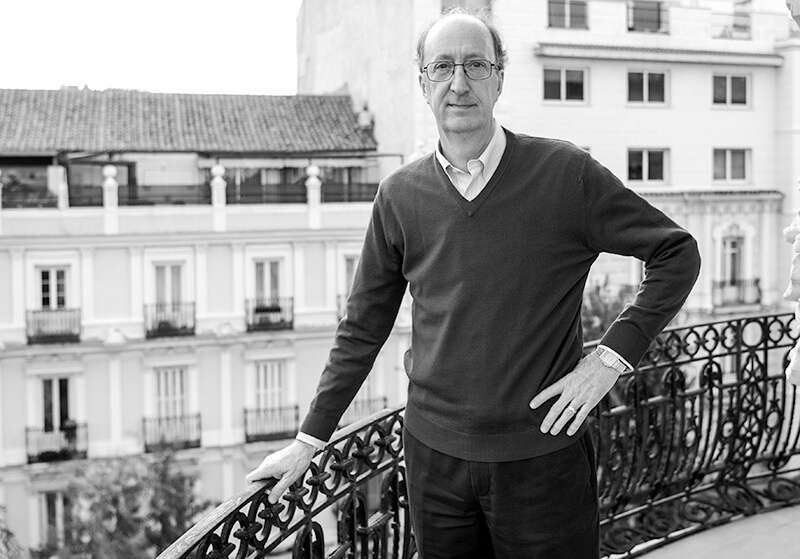 Bruce Goslin en blanco y negro
