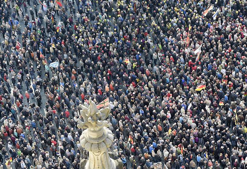 La extrema derecha ha ganado en capacidad de movilización en los últimos años. Mitin de PEGIDA en Dresde