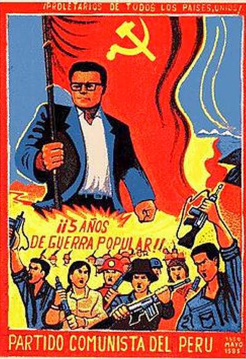 Pie de foto: Cartel de Abimael Guzmán celebrando cinco años de guerra popular 