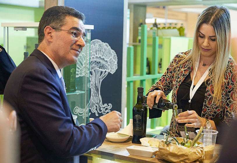 El director ejecutivo del Consejo Oleícola Internacional (COI), Abdellatif Ghedhira
