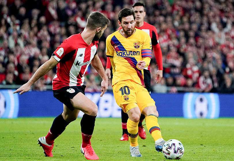 Athletic Bilbao v FC Barcelona - San Mames, Bilbao, España - 6 de febrero de 2019 Lionel Messi del FC Barcelona en acción