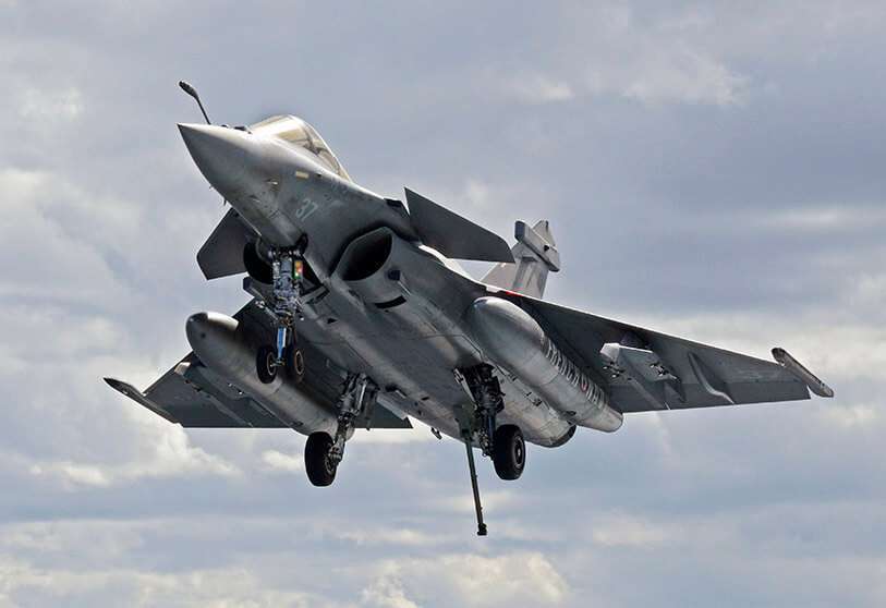 El caza Rafale de la Fuerza Aérea francesa durante una presentación del Ejército del Aire y del Espacio francés en la base aérea BA 105 Evreux-Fauville, Francia REUTERS/GONZALO FUENTES