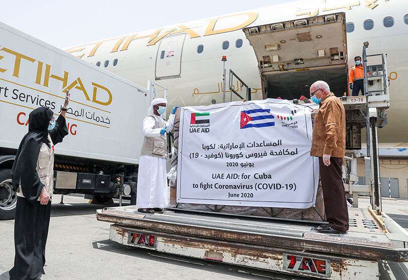 Al comentar sobre la entrega de ayuda, Bader Abdulla Saeed Almatroshi, embajador de EAU en Cuba, dijo: "EAU y Cuba han forjado fuertes lazos en los últimos años en una muestra de cooperación que está ayudando a nuestros dos países a superar la crisis de la COVID-19”