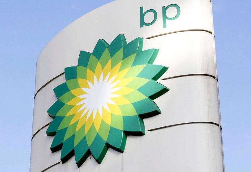 Logo de BP en una gasolinera de Londres