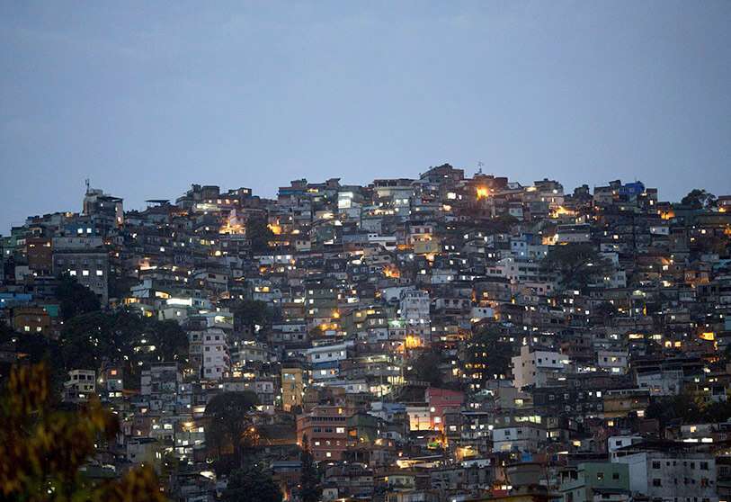 : Favela de Rocinha en Río de Janeiro, Brasil.