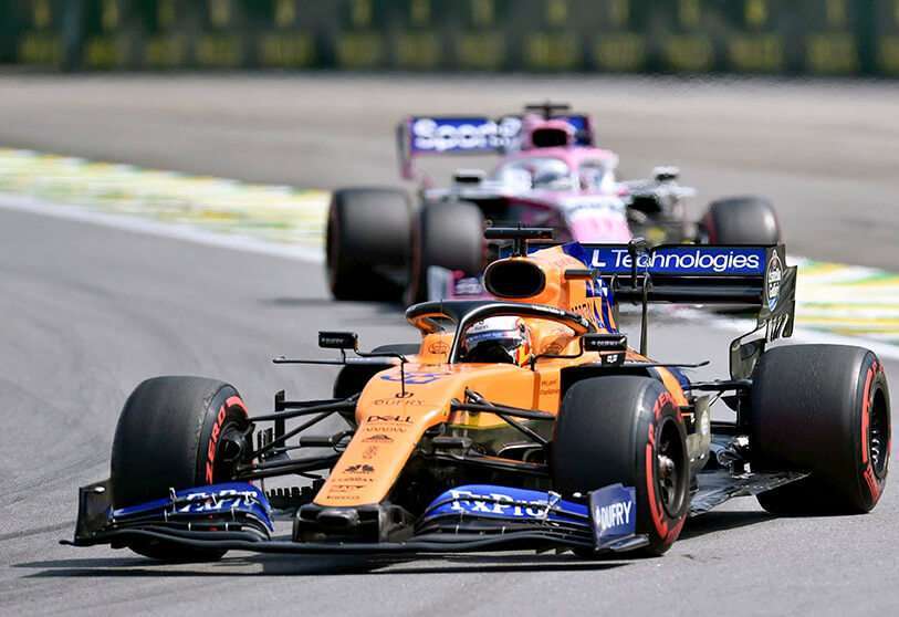 Carlos Sainz Jr., del equipo McLaren, durante el Gran Premio de Brasil de F1, en el circuito de Interlagos de Sao Paulo, Brasil, el 17 de noviembre de 2019