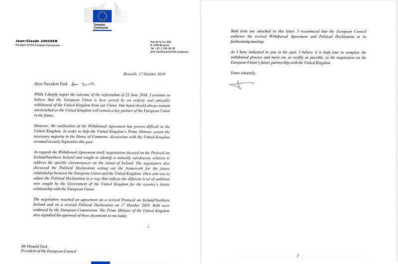 Combinación de dos imágenes emitidas por la Comisión Europea muestra una carta al presidente del Consejo de la UE, Donald Tusk, fechada el jueves 17 de octubre de 2019. El presidente de la Comisión de la UE, Jean-Claude Juncker, dice en la carta que los países miembros deberían apoyar el acuerdo de Brexit y dice que los Estados miembros están "mejor servidos por una retirada ordenada y amistosa del Reino Unido de nuestra Unión"