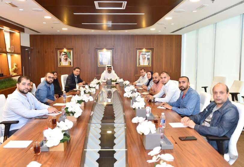 El DSC celebró una reunión de coordinación en consonancia con el seguimiento del Sistema de Campos de Fútbol, diseñado por el Consejo en cooperación con el Centro de Estadística de Dubái, para desarrollar una base de datos completa