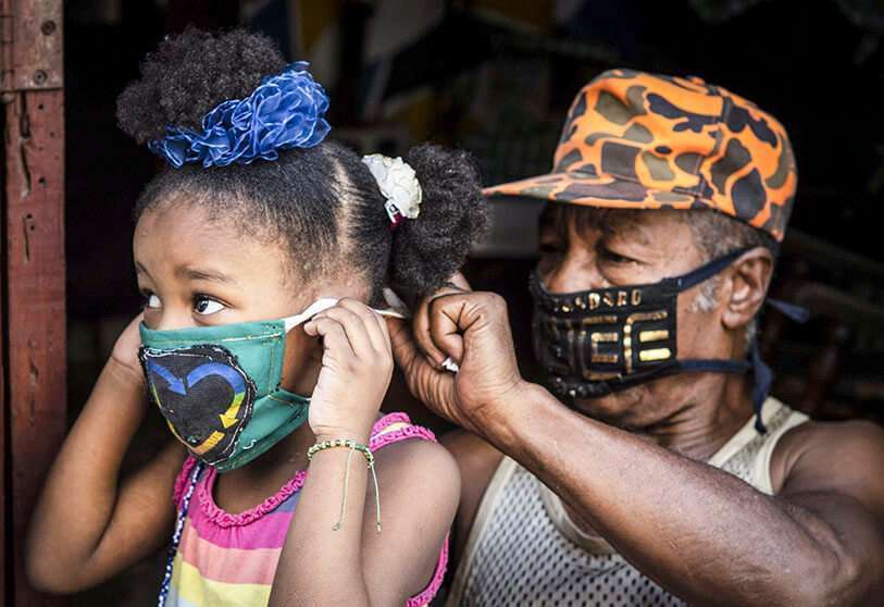 Las autoridades cubanas están exigiendo el uso de máscaras para cualquier persona fuera de sus casas