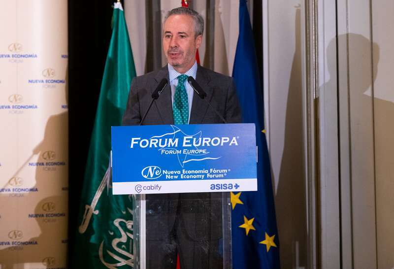 El director de Casa Árabe, Pedro Martínez-Avial