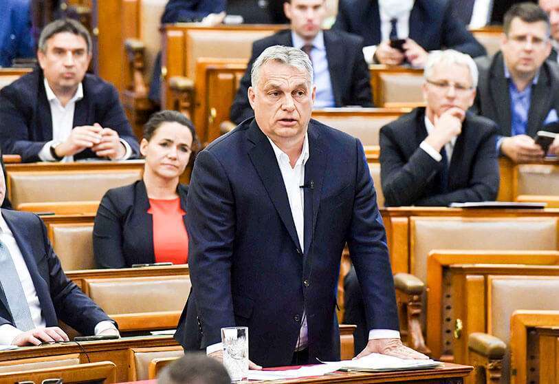 El primer ministro húngaro Viktor Orban en el Parlamento en Budapest, Hungría, el 30 de marzo de 2020