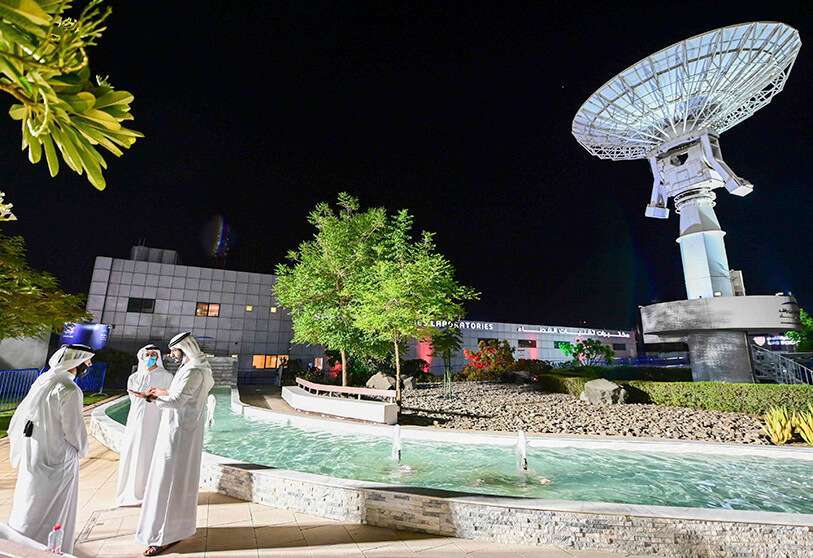 Atalayar_Emiratos Teleconomuniaciones