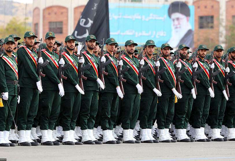 AFP PHOTO/HO/KHAMENEI.IR - Cadetes del Cuerpo de la Guardia Revolucionaria Islámica de Irán (IRGC) durante una ceremonia de graduación en la Universidad Imam Hussein de Teherán