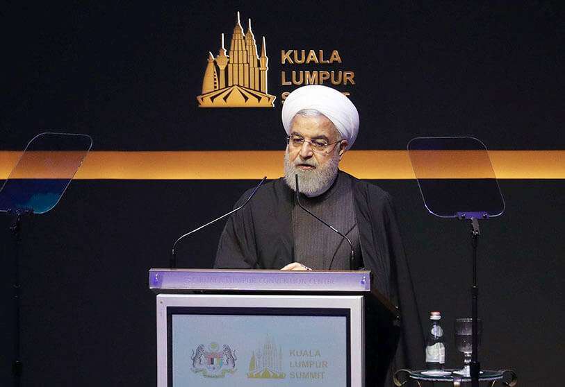 El presidente iraní Hasan Rohaní habla durante la Cumbre de Kuala Lumpur en Kuala Lumpur, Malasia, el 19 de diciembre de 2019