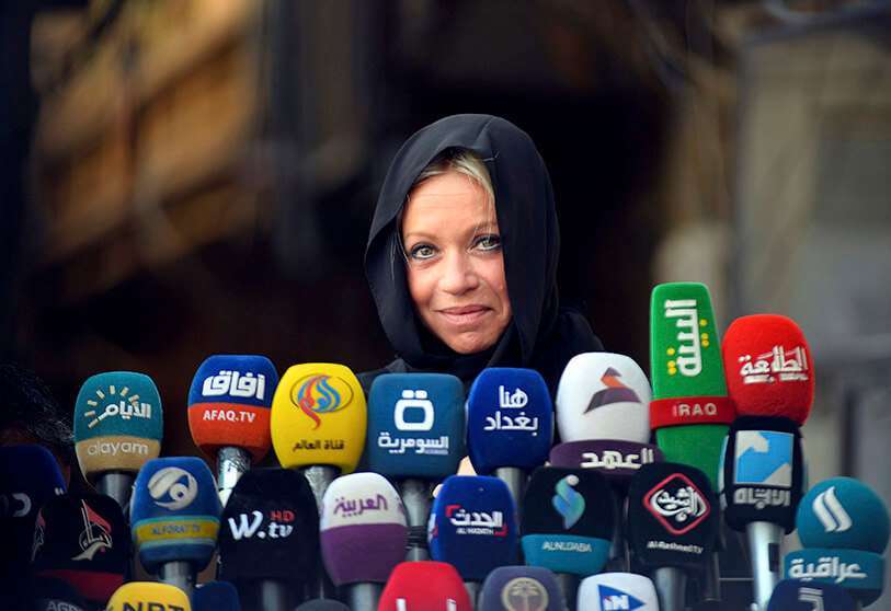 Jeanine Hennis-Plasschaert, representante especial de las Naciones Unidas para Irak y jefe de la UNAMI, durante una conferencia de prensa en la ciudad santa de Najaf, Irak, el 11 de noviembre de 2019