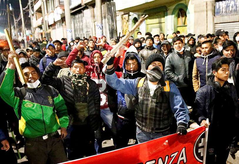 Los partidarios del presidente boliviano Evo Morales se reúnen en El Alto, Bolivia. Esta ciudad ha registrado algunos de los enfrentamientos más violentos con las fuerzas de seguridad