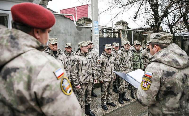 Unidades locales de autodefensa prorrusas en Crimea