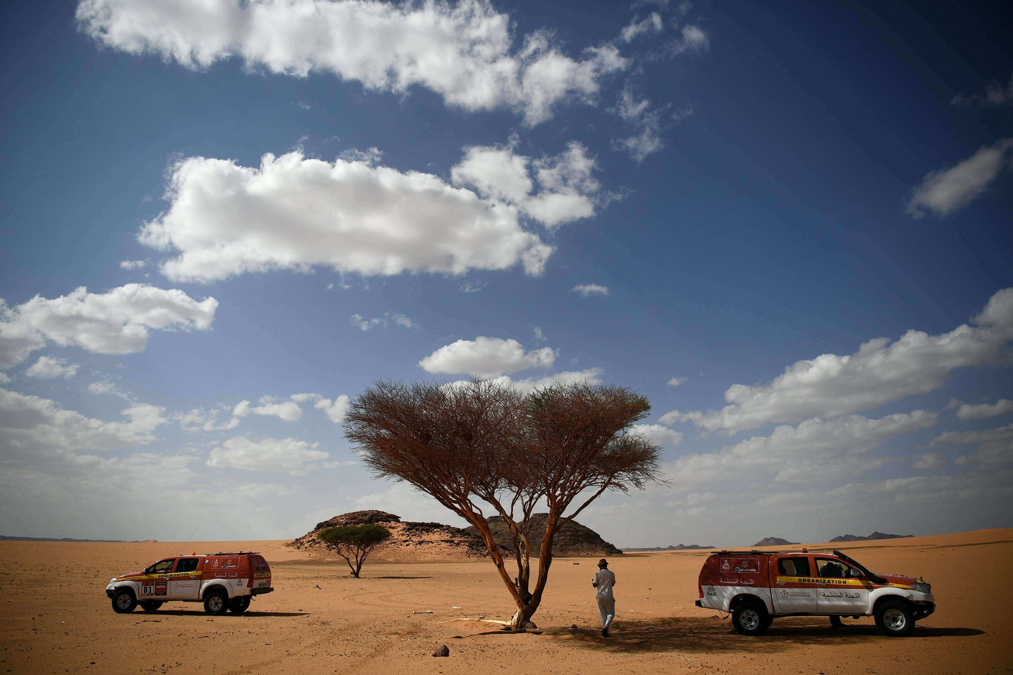 El director del libro de ruta del rally Dakar Pablo Eli y el coordinador deportivo Edo Mossi