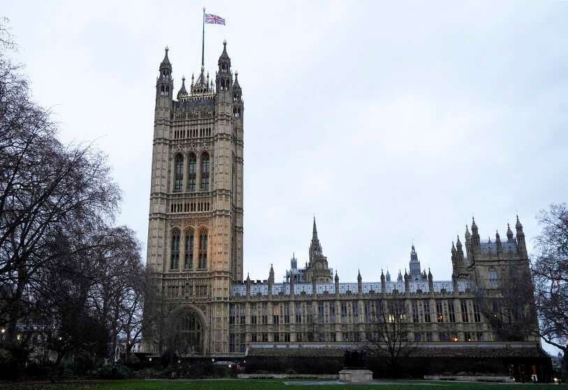 El primer ministro conservador Boris Johnson consiguió una amplia victoria electoral, lo que abre el camino para que Reino Unido abandone finalmente la Unión Europea el próximo mes, tras años de estancamiento político