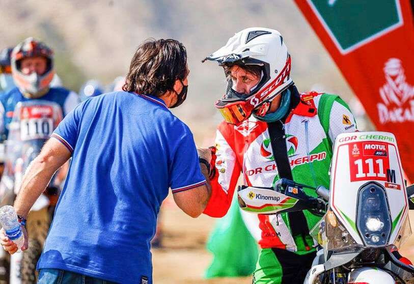 Fotografía de archivo, Pierre Cherpin de Francia en su motocicleta durante la 1ra etapa del Rally Dakar 2021 en Yeda el 3 de enero de 2021. - El piloto francés Pierre Cherpin ha muerto el 15 de enero de 2021 por las heridas que sufrió durante una caída en la 7ª etapa, el 10 de enero de 2021
