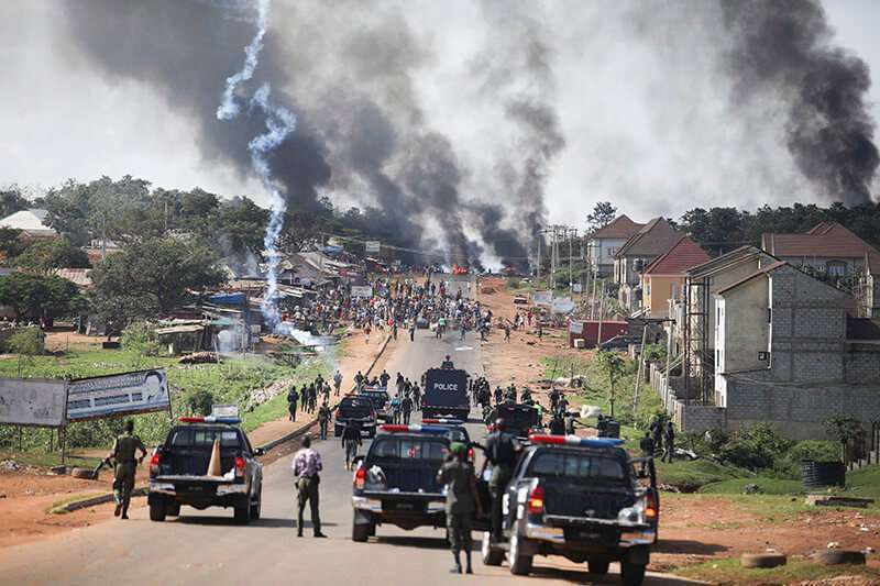 Nigeria Apo Policía Manifestación