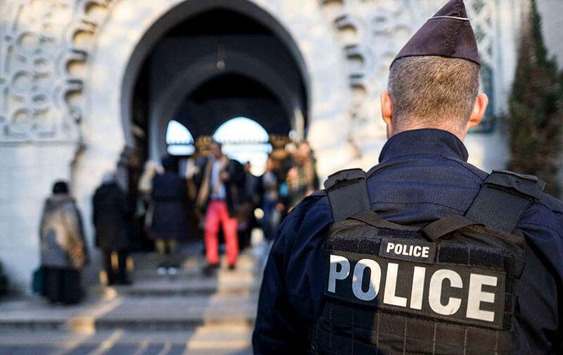 Atalayar_policía Francia
