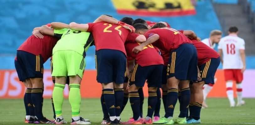 Una España incapaz se estrella ante Polonia