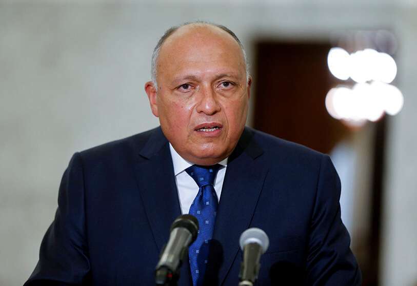 El ministro de Asuntos Exteriores egipcio, Sameh Shoukry, habla tras reunirse con el presidente de Líbano, Michel Aoun, en el palacio presidencial de Baabda, Líbano