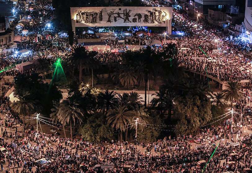 Manifestantes participan en una protesta antigubernamental en la plaza Tahrir