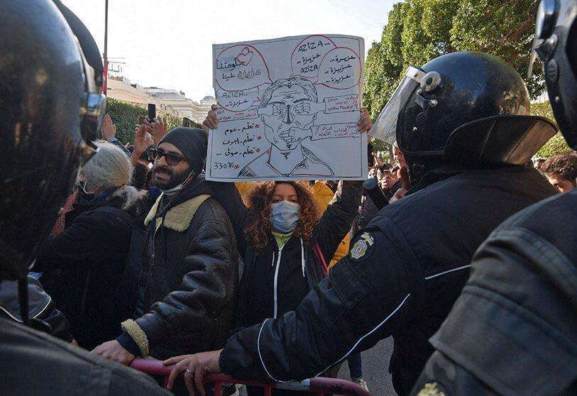 Atalayar_Protestas Túnez