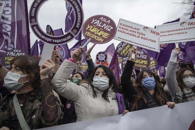 Atalayar_Protestas Turquía