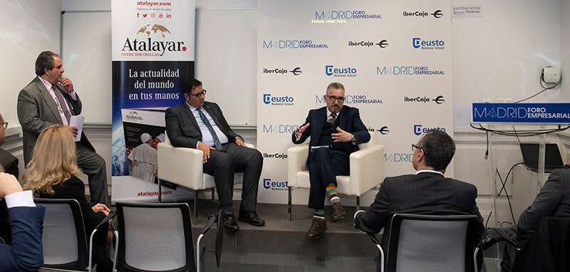 Santiago Mondéjar, consultor empresarial y director de Intelogia S.L., y Nourdine Mouati, experto en cooperación y director de Desarrollo de Negocio de Audakia Lab