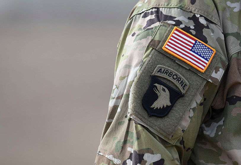 Soldado estadounidense durante el ejercicio del Frente Dinámico 18 en Grafenwoehr, cerca de Eschenbach, en el sur de Alemania